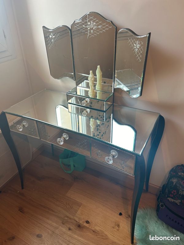 Coiffeuse (image 1)