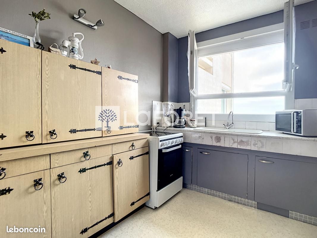 Appartement 3 pièces 77 m² - Parthenay 79200 (image principale 8)