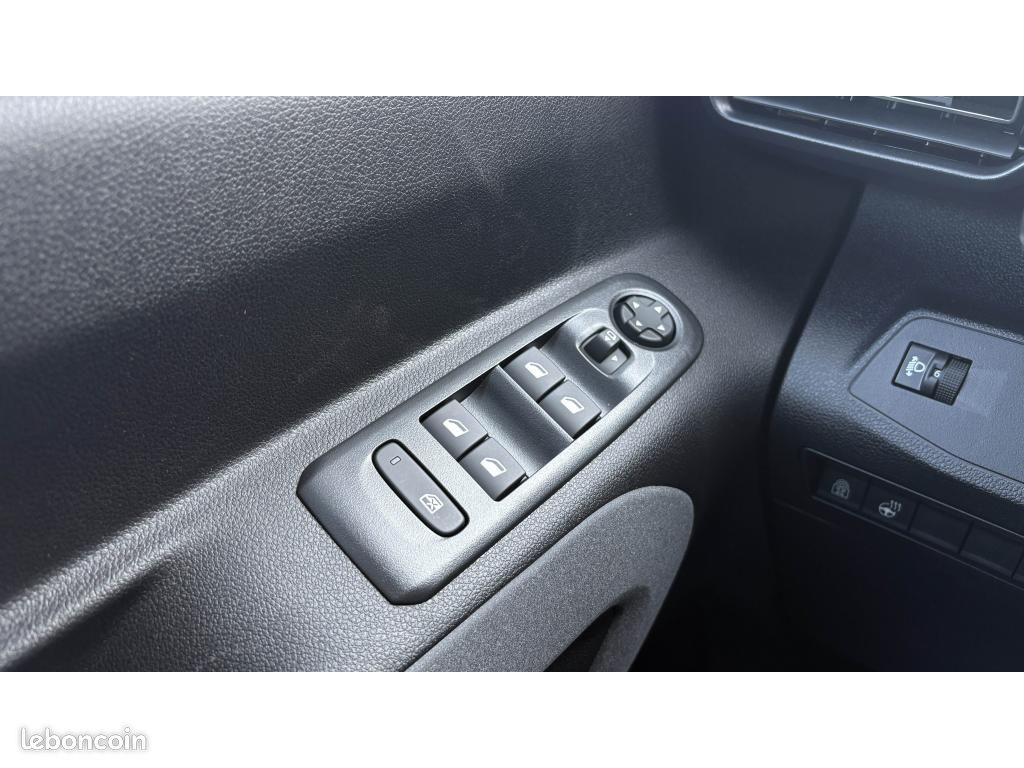 PEUGEOT RIFTER N1 BlueHDI 130 EAT8 Allure +PK TECHNO+PK STYLE+PREPA ATTELAGE (image 12)