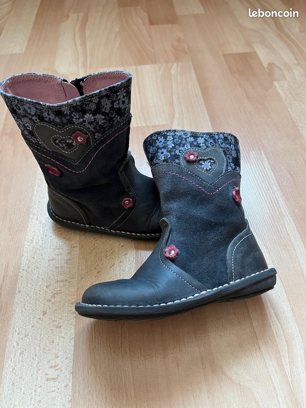 Bottes pour fille taille 26 Chaussures