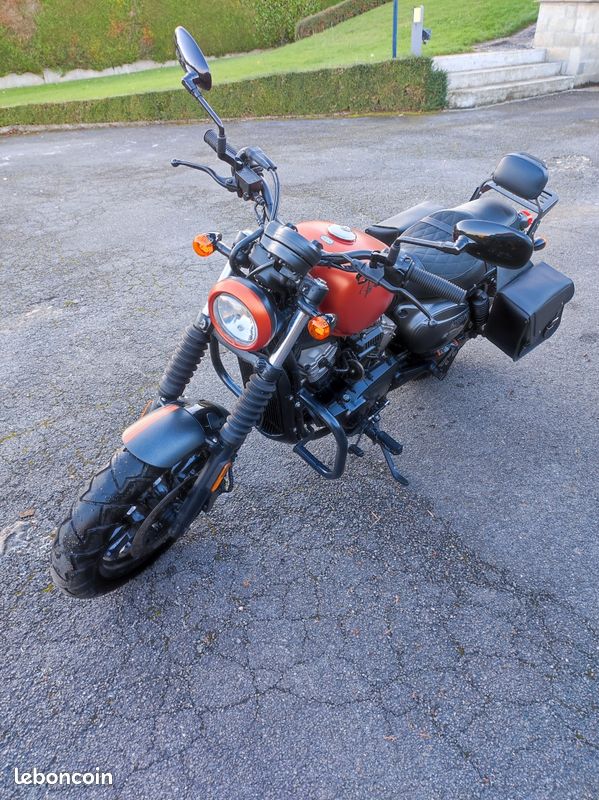 Moto 125 HYOSUNG BOBBER Motos - Main Image