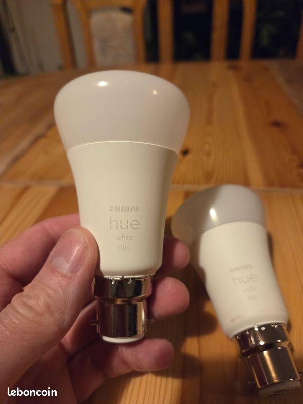 Ampoules connectées Philips HUE - B22 (image 2)