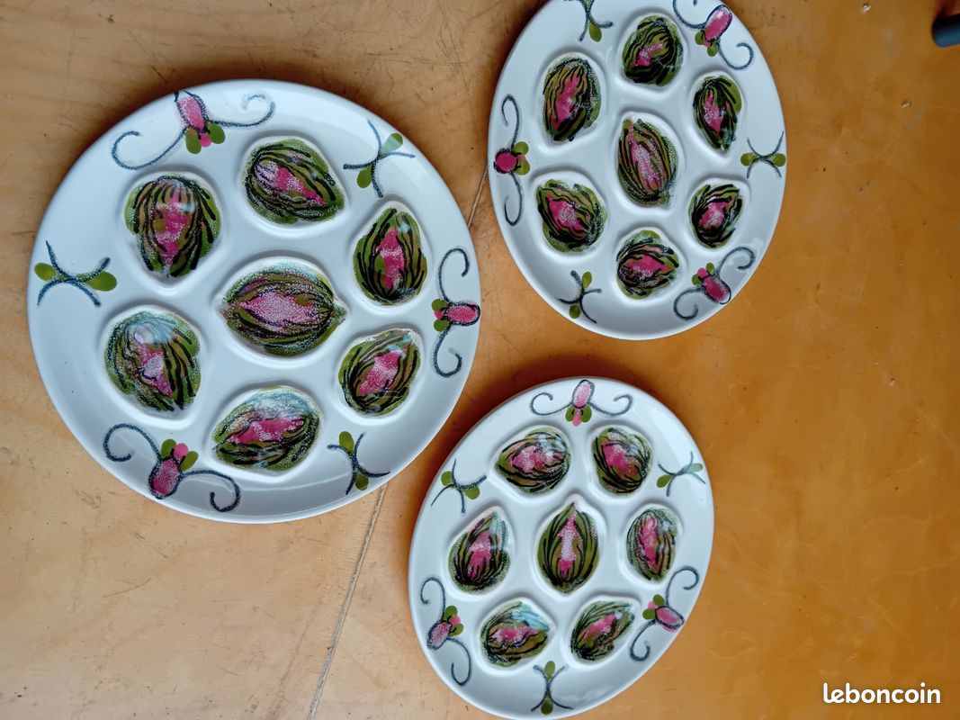 Lot de 3 assiettes à huitresMBFA pornic motif figue ou artichaut (image 1)