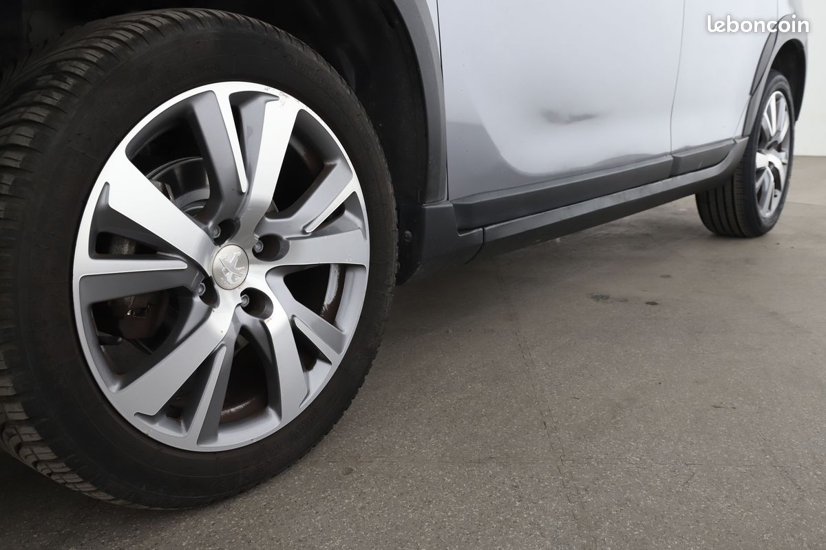 Peugeot 2008 1.2 PureTech Crossway 110 ch (image 28)