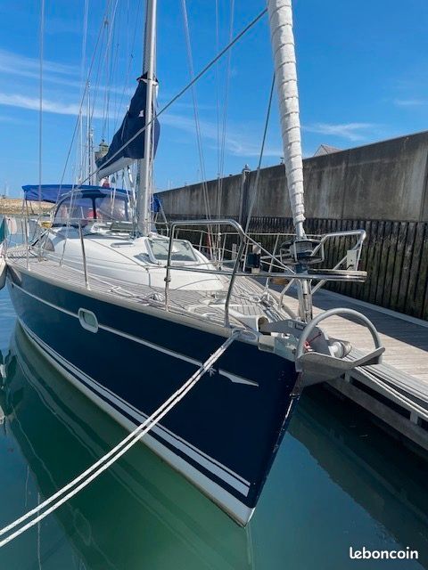 SUN ODYSSEY 40.3 (JEANNEAU) — View photo 1