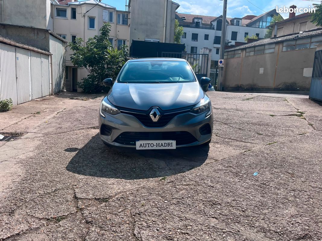 Renault Clio 5 TCe 90 chevaux ,Vente à l'export UNIQUEMENT (image 7)