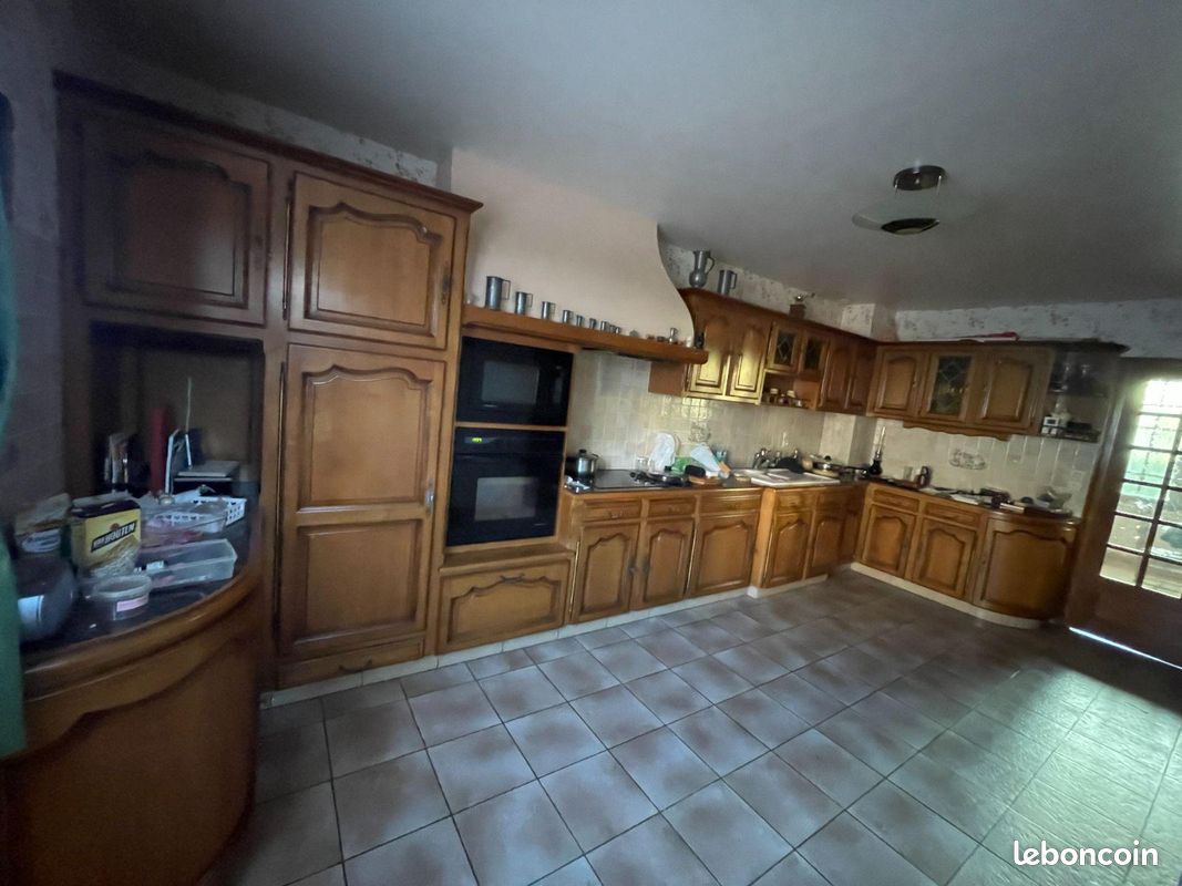 Maison 10 pièces 173 m² (image 2)