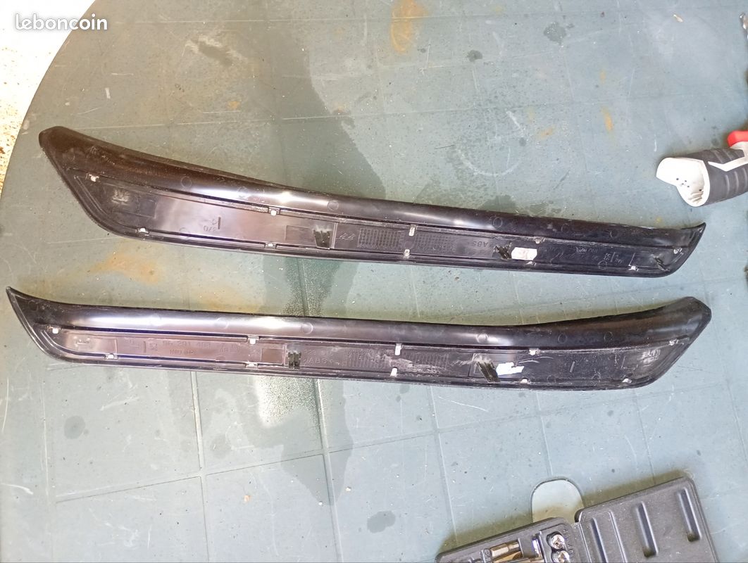 Baguette seuil de porte arrière Peugeot 607 (image 3)