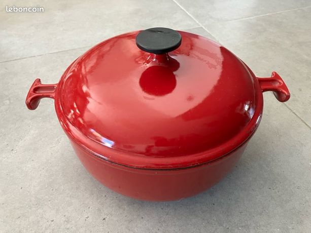 Cocotte Le Creuset design Enzo Mari fonte émaillée modèle
