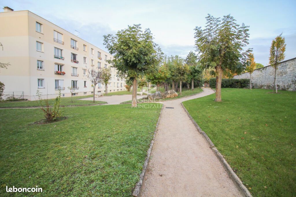 Appartement 3 pièces 60 m² · à Poissy · 60 m² · 199 000 €