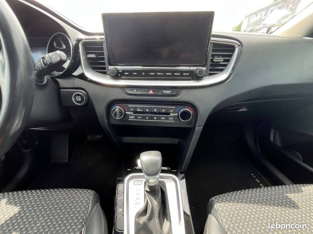 KIA XCEED HYBRIDE RECHARGEABLE XCeed 1.6 GDi 141ch DCT6 Active (image 14)