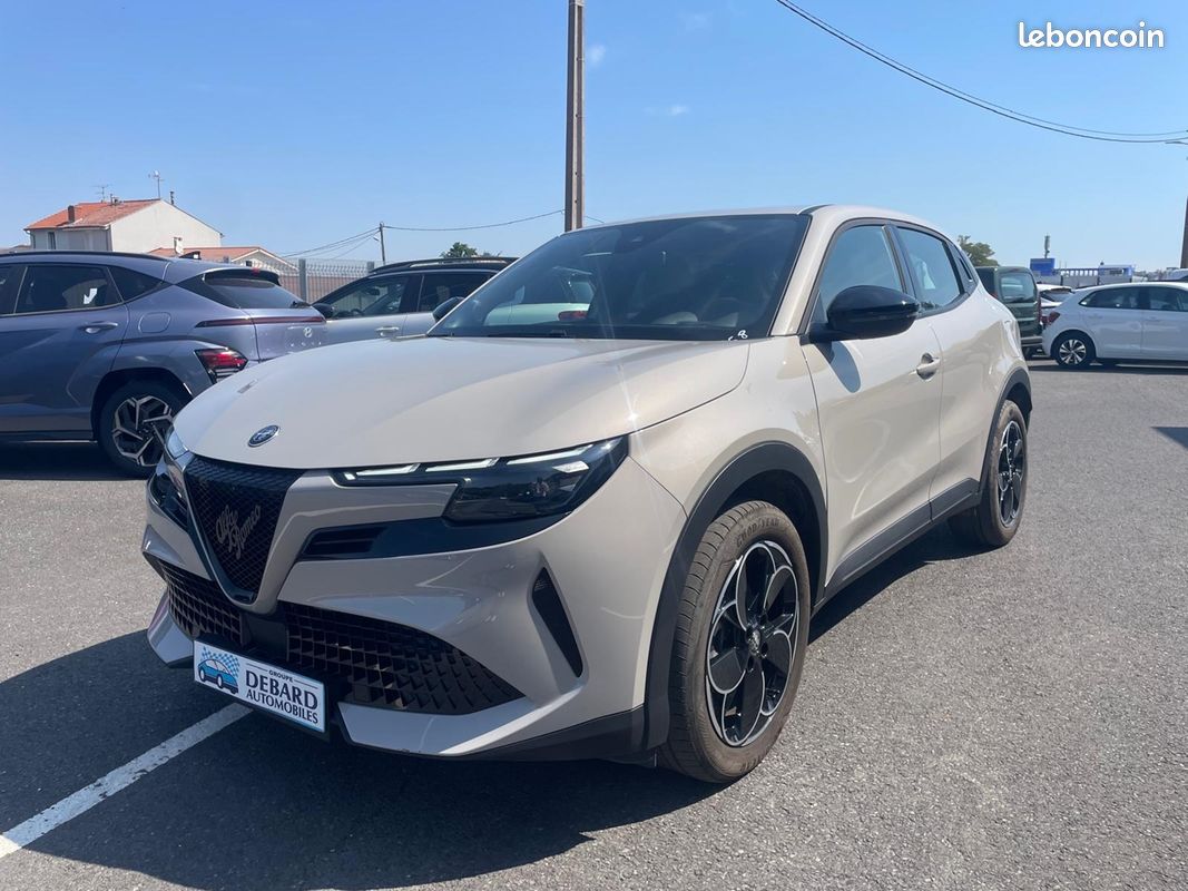 Alfa romeo JUNIOR ELETTRICA 156CH (image 1)