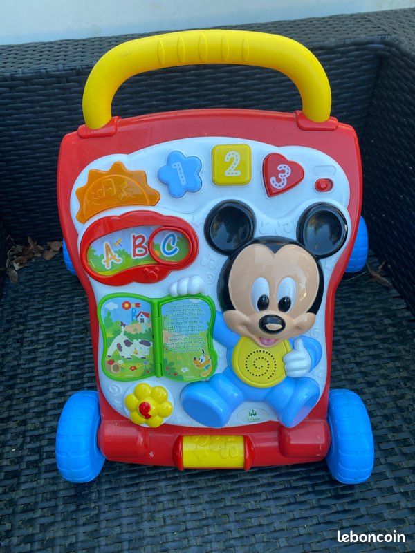 Trotteur à pousser Mickey Disney musical Jeux Jouets