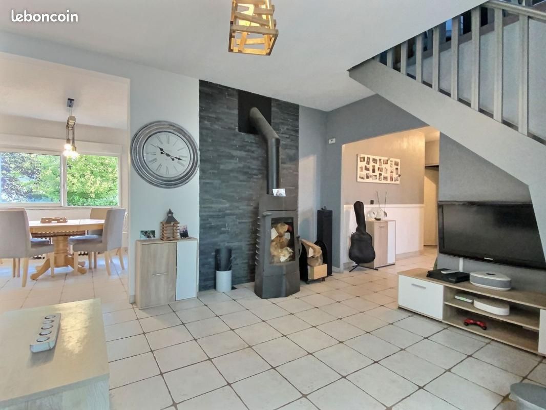 Maison 6 pièces 113 m² · à Mennecy · 113 m² · 335 000 €