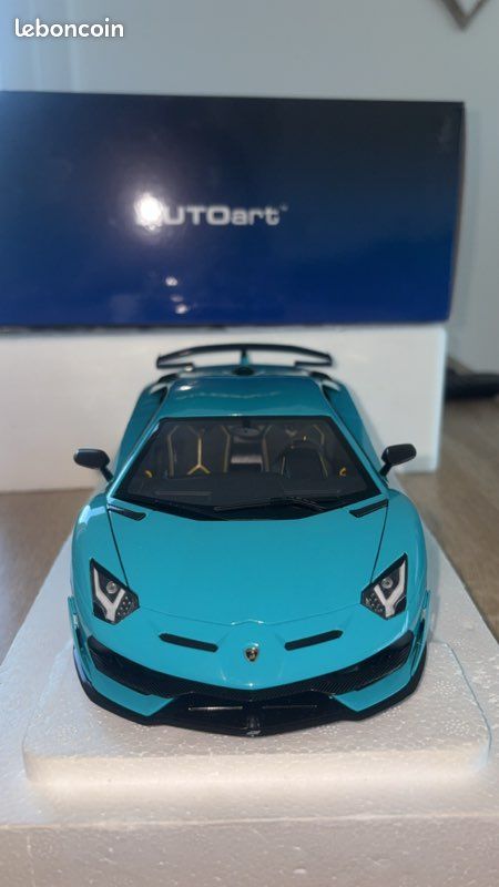 Autoart lamborghini aventador svj turquoise 1/18 + vitrine 1/18 (image 5)
