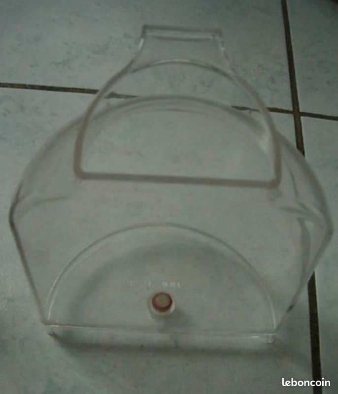 Réservoir d'eau Magimix M100 et 11227 Nespresso, pièce d'Origine Officiel de Machine a Café, Parfait etat de marche, PRIX FERME (image 1)