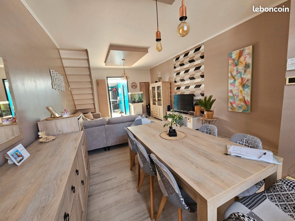 Maison 5 pièces 94 m² · à Wattrelos · 94 m² · 173 000 €