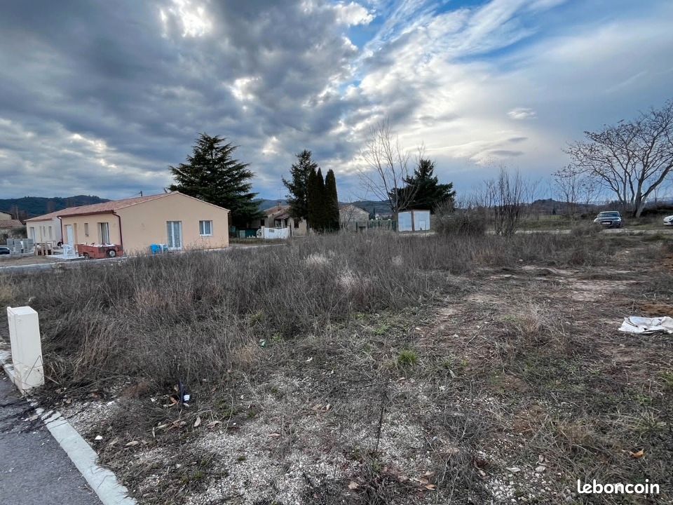 Terrain 442 m² · à La Brillanne · 105 000 €