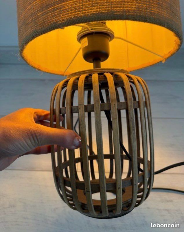 Lampe à poser bois (image 5)