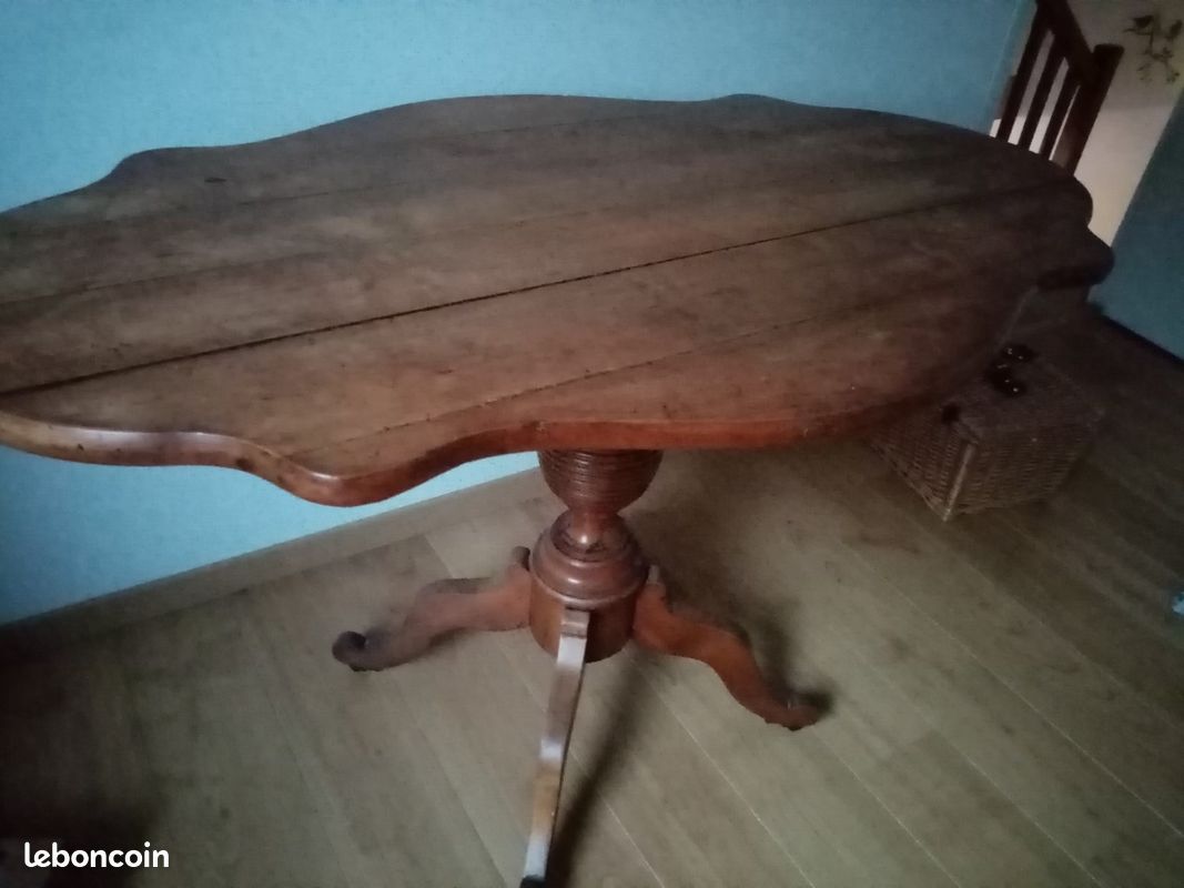 Table violon (image 1)