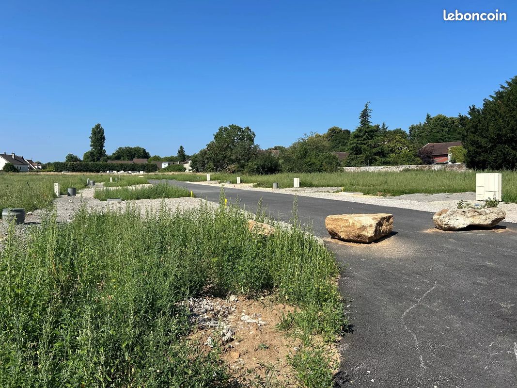 Terrain 640 m² · à Chamant · 640 m² · 182 000 €