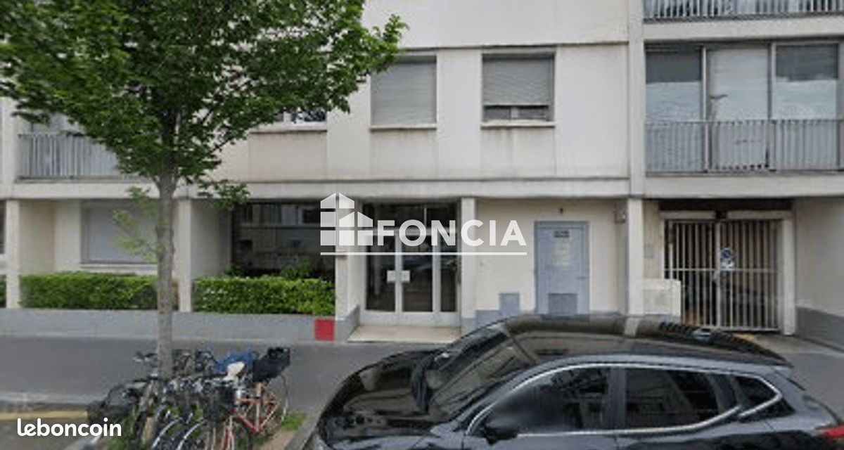 Parking · à Lyon · 67 €/mois