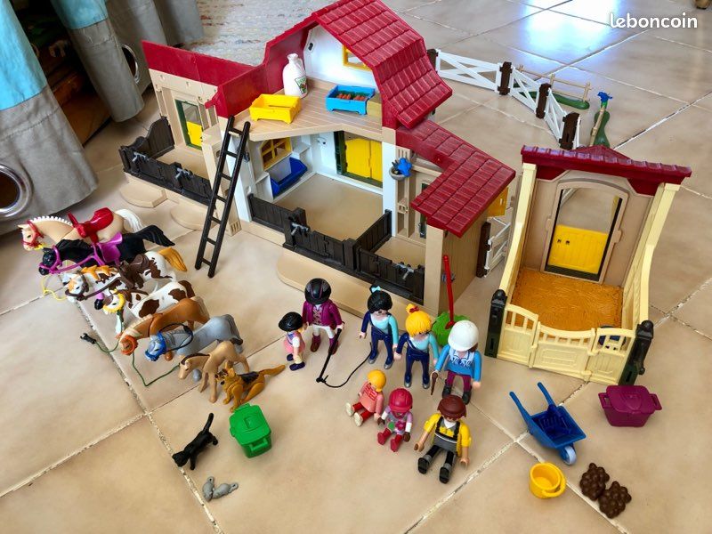 Gros Lot Centre Équestre Playmobil - 50+ Animaux - Occasion Très Bon État