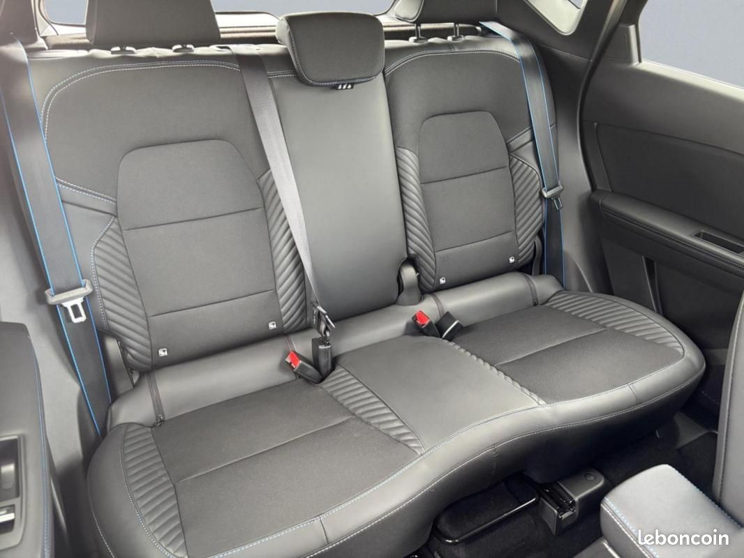 Renault Captur E-Tech full hybrid 160 ch esprit Alpine (image 18)