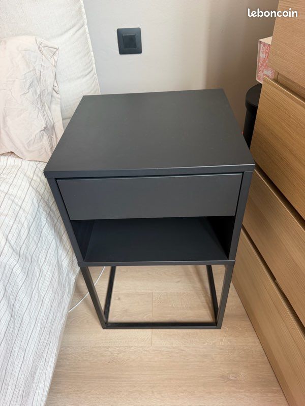 Table de chevet noir IKEA Vikhammer (image 3)