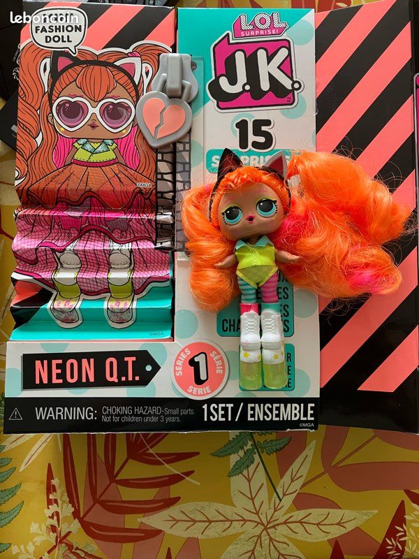 Poupée, lol neon Q.T (image 1)