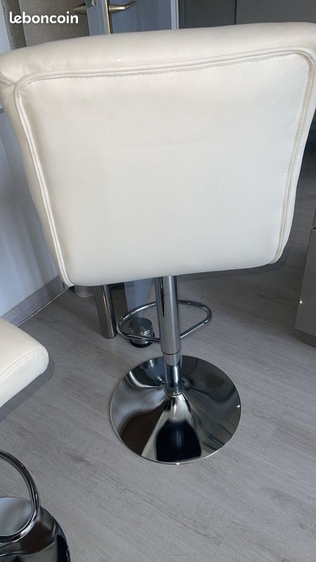 Tabouret de bar (image 1)