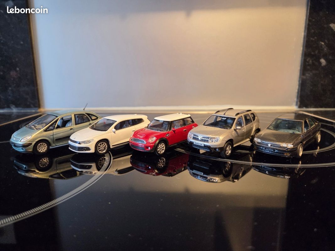 LOT DE 8 Voitures miniatures 1/43 Véhicule collection Diecast model car Z12 EUR 25,52 - FR