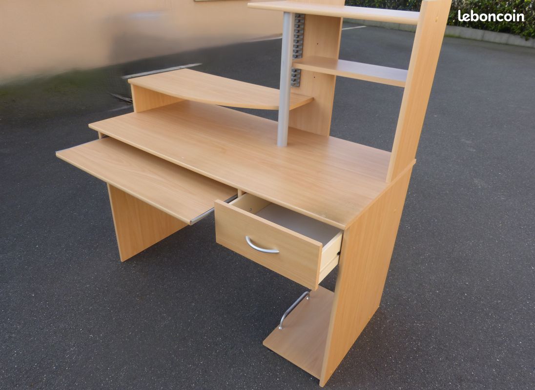 Bureau (image 2)
