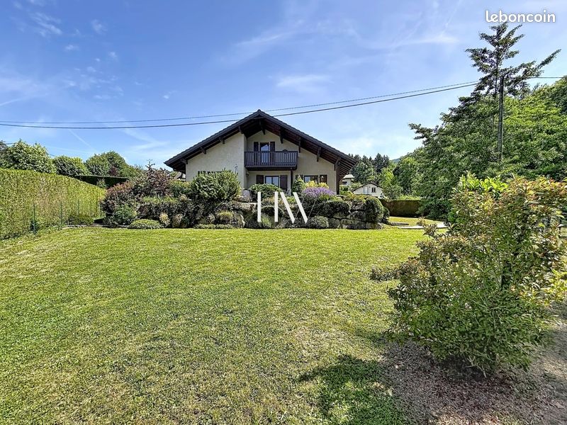 Maison 6 pièces 130 m² · à Lucinges · 130 m² · 798 000 €