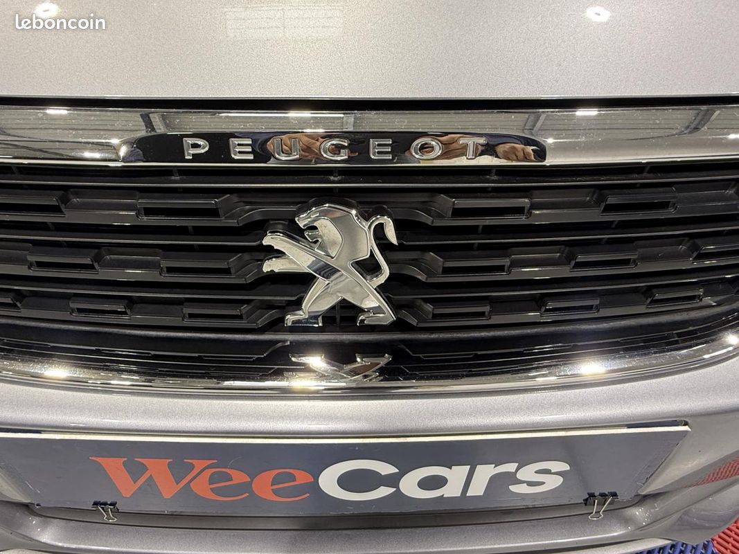 Peugeot 308 1.2 puretech 110 style start-stop (image 28)
