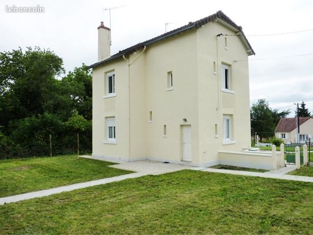 Bel F2 avec jardin clôturé et place de parking Imphy