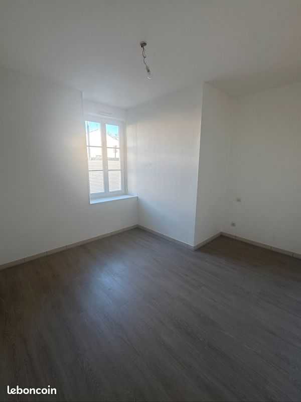 Appartement 5 pièces 80 m² · à Paimbœuf · 80 m² · 750 €/mois