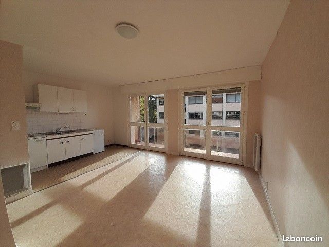 Appartement 1 pièce 28 m² · à Brioude · 28 m² · 355 €/mois