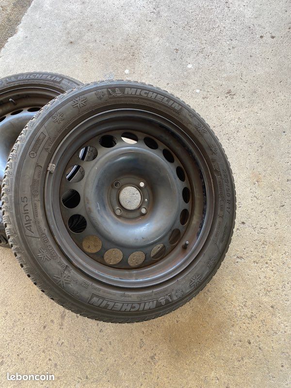 2 roues 225/50R17 Michelin (image 3)