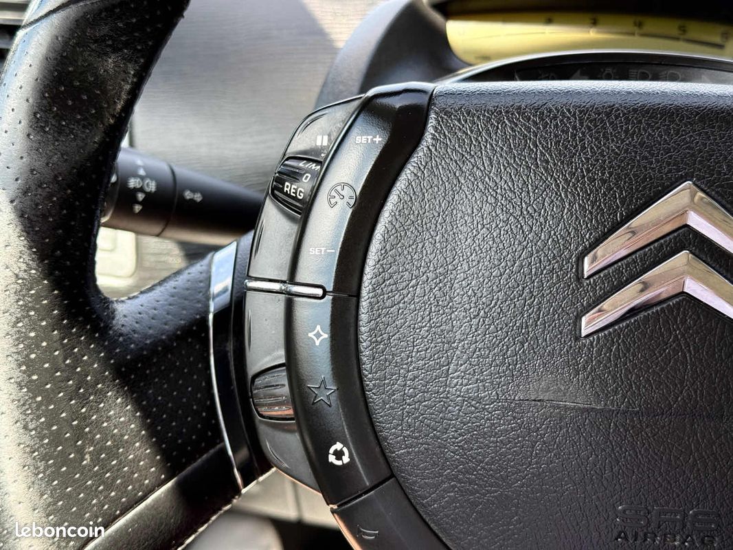 Citroën C4 1.6 HDI 110CH Exclusive – Régulateur – Clim Auto – Jantes Alu – Révisée & Garantie 6 mois (image 19)