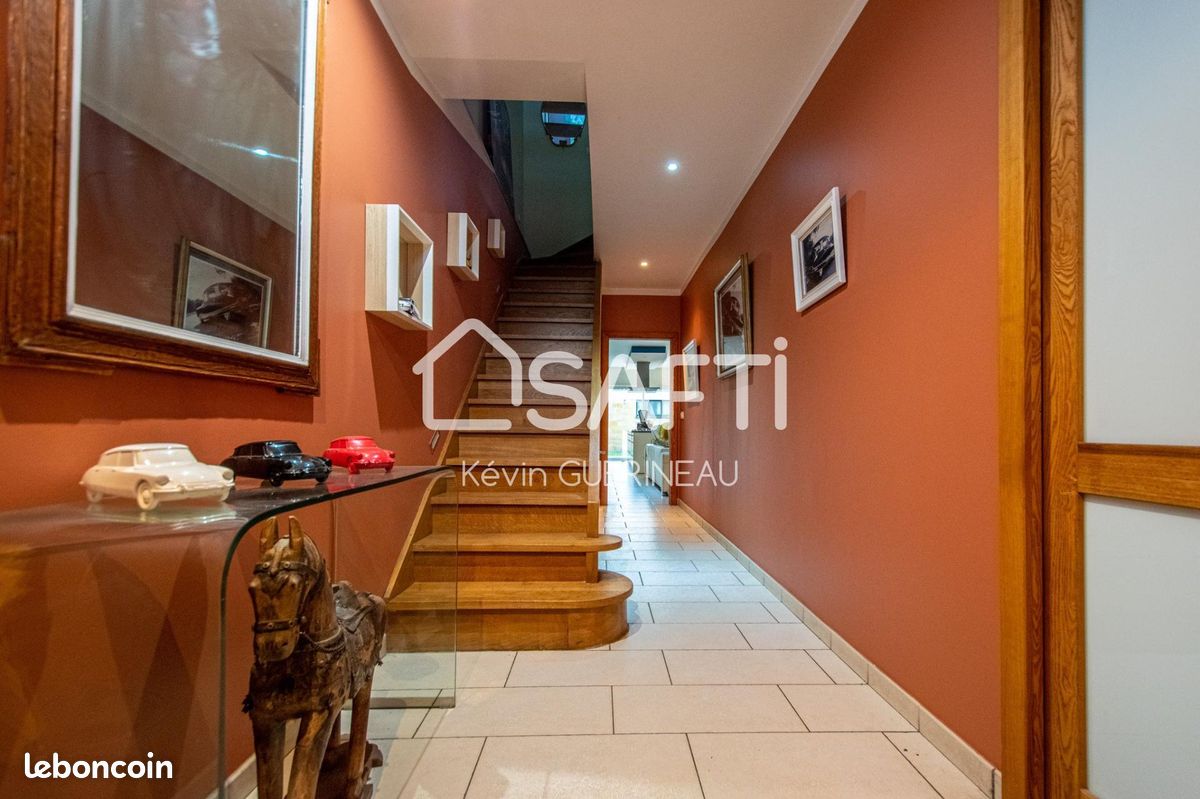 Maison 5 pièces 165 m² - Bordeaux 33000 (image principale 3)