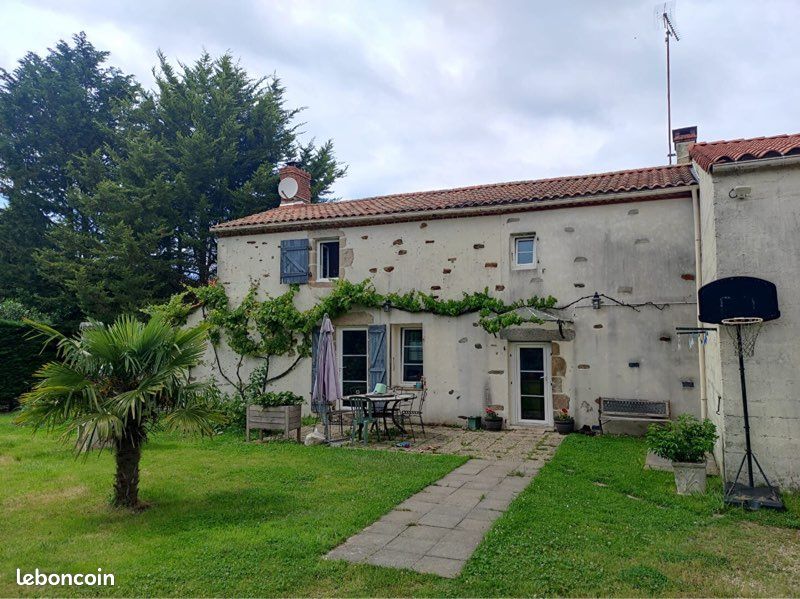 Maison 4 pièces 115 m² · à Sainte-Flaive-des-Loups · 115 m² · 230 000 €