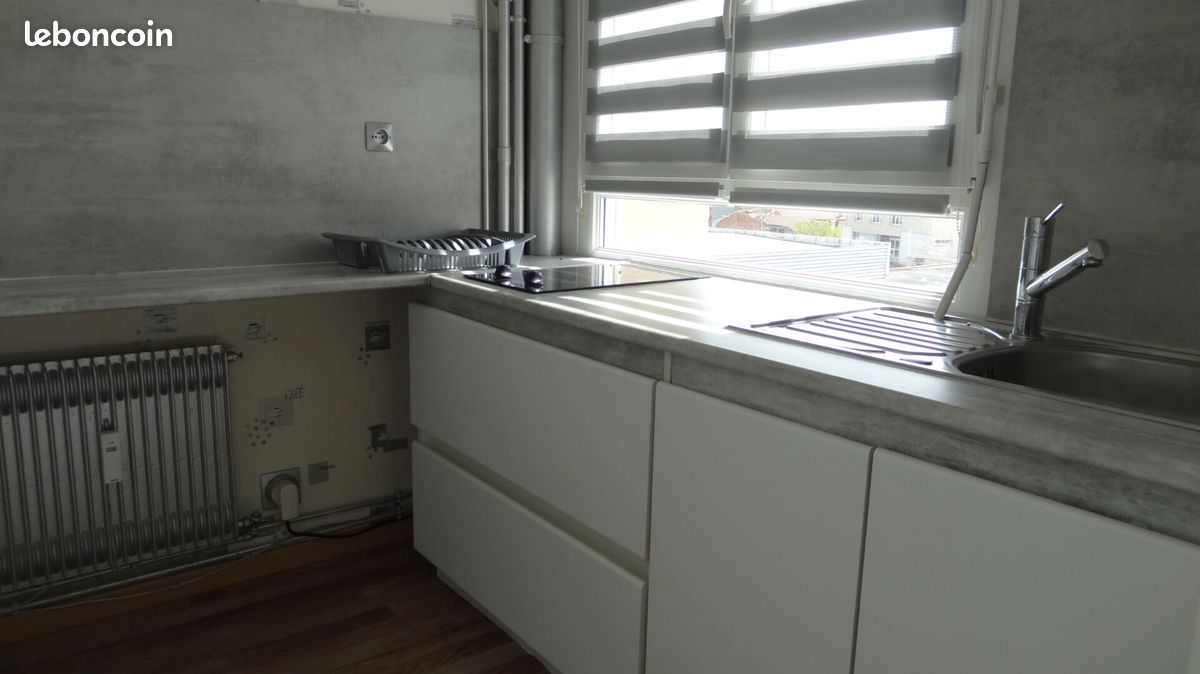 Appartement 1 pièce 27 m² · à Saint-Memmie · 27 m² · 355 €