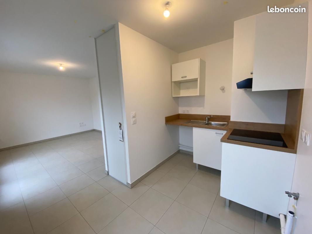 Appartement 2 pièces 39 m² · à Bron · 39 m² · 689 €/mois