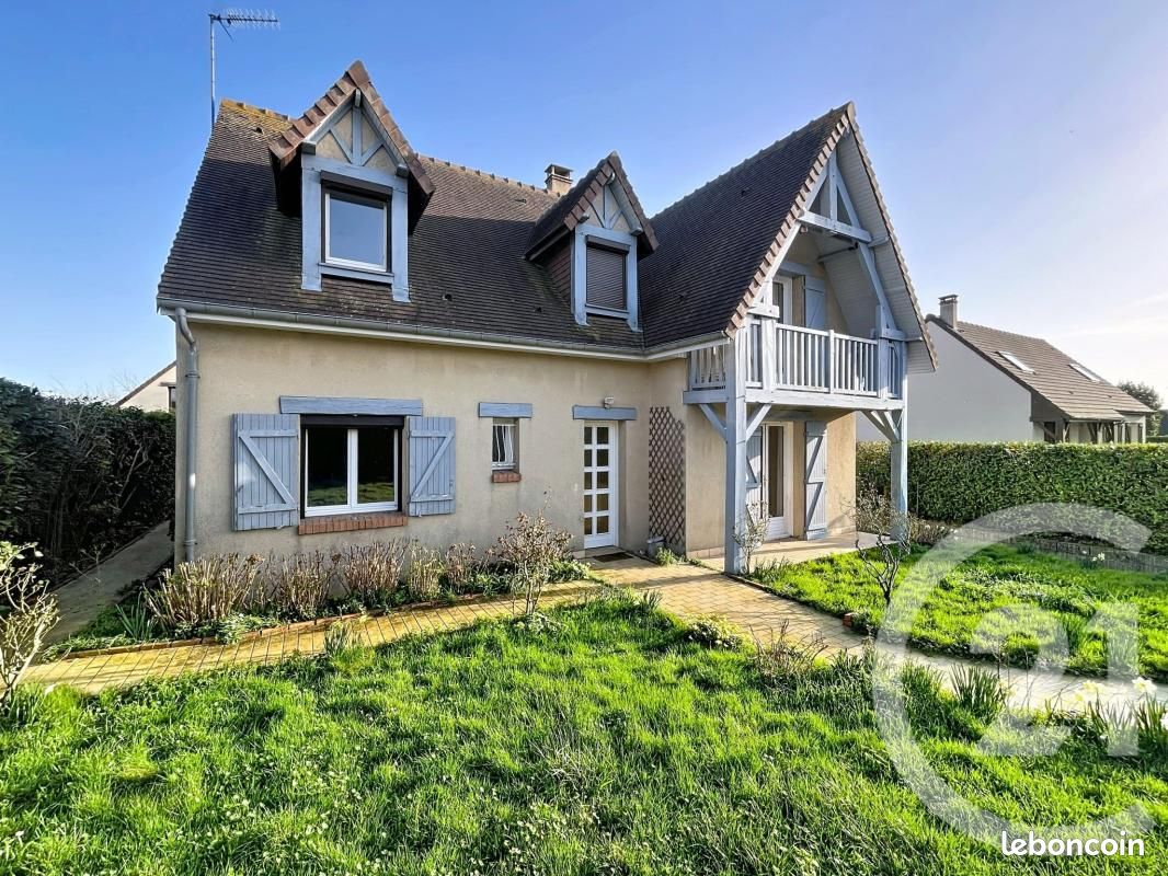 Maison 7 pièces 131 m² · à Douvres-la-Délivrande · 131 m² · 399 900 €