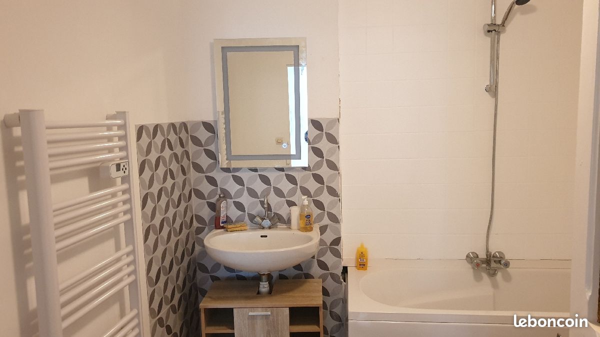 Meuble T3 centre ville Airvault - Airvault 79600 (image principale 1)