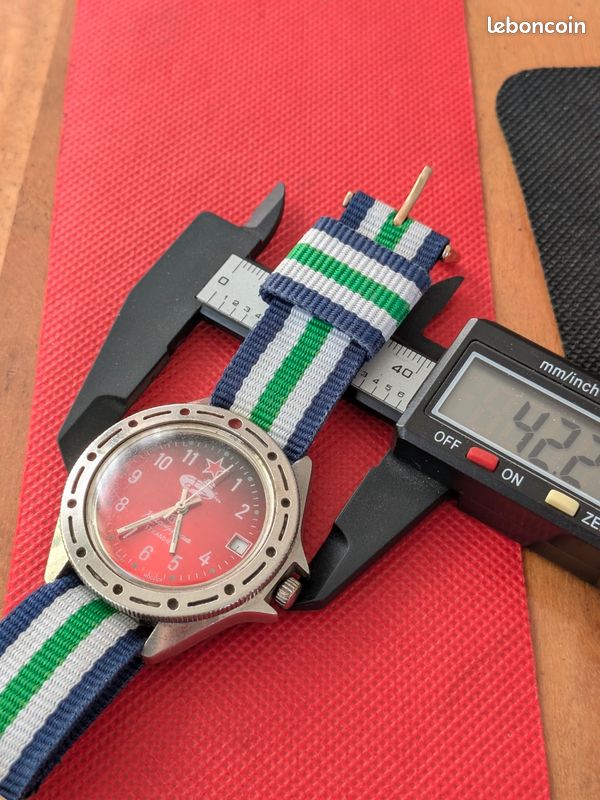 Montre Vintage MF Mécanique Militaire Bracelet Inox - Années 1940 - À Réviser