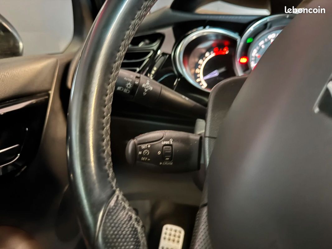 DS DS 3 1.6 BlueHDi 120 BVM6 Sport Chic / KIT DISTRI OK (image 13)