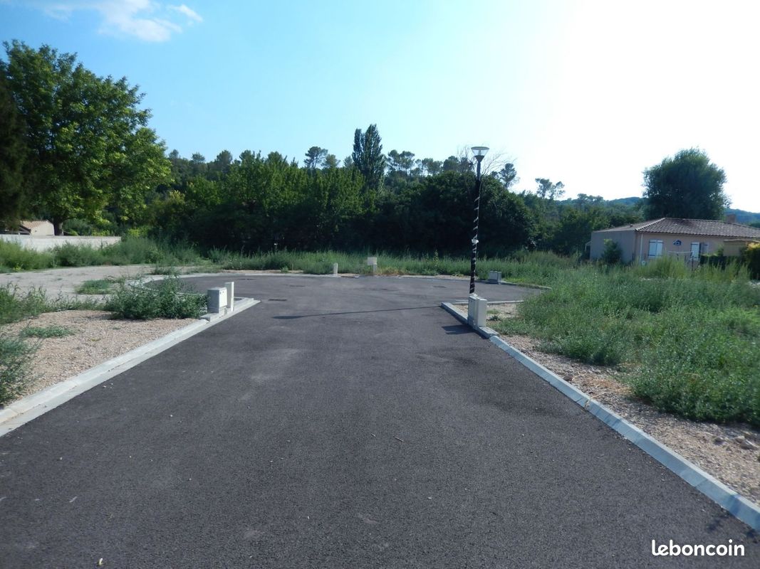 Terrain à bâtir de 500 m² à BLANQUEFORT (33) · 230 000 €