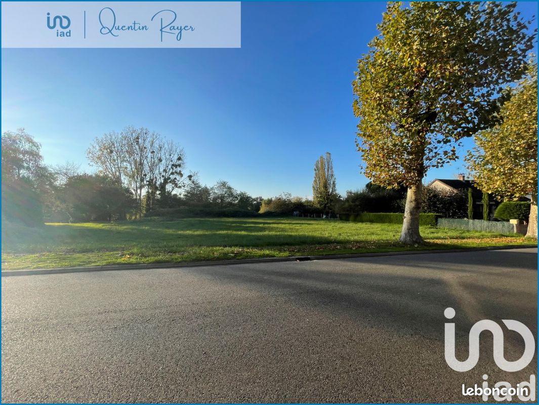 Terrain 2972 m² · à Lurcy-Lévis · 2 972 m² · 20 000 €
